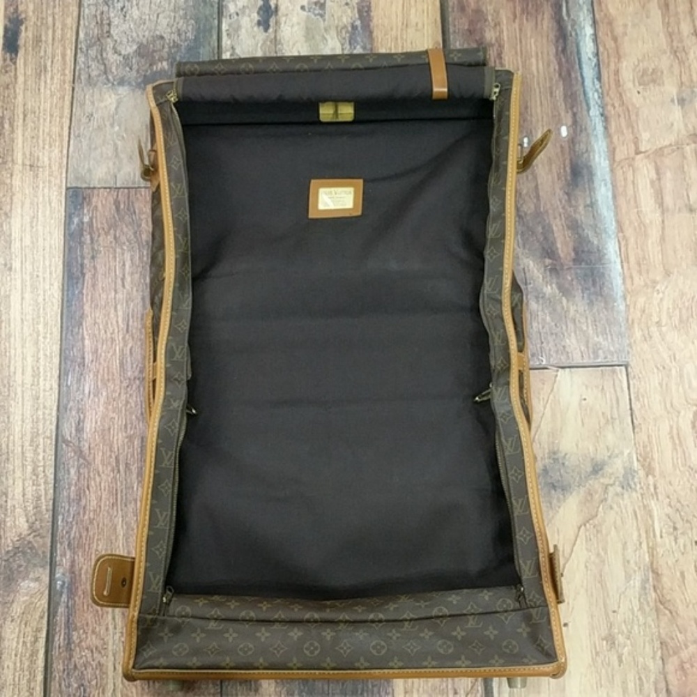 Louis Vuitton Hanging Garment Bag 1970's Vintage - Picture 6 of 10